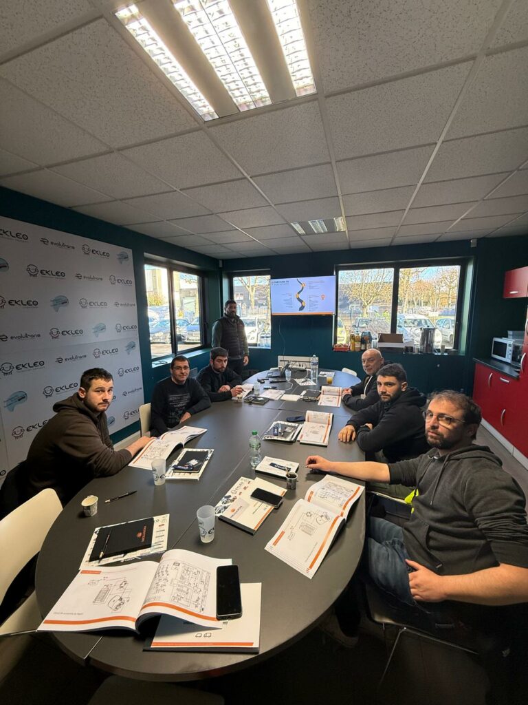 former nos techniciens